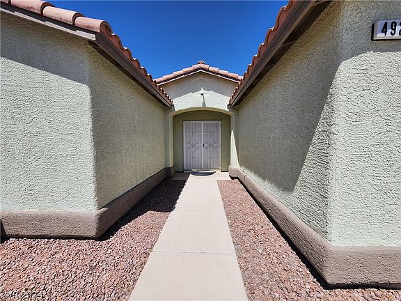 3rd image of 4921 Ferrell St