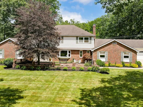 6214 Cherry Hill Dr, Columbus, OH 43213