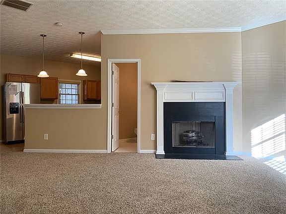 5th image of 879 Glynn Oaks Dr