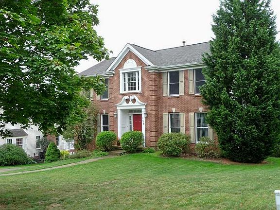 5th image of 156 Stonewood Dr