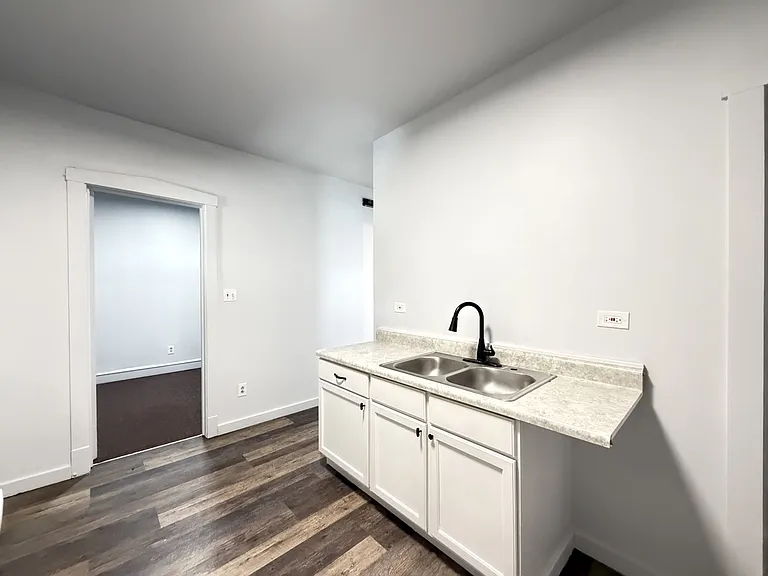 6018 W North Ave #3 — Photo 5