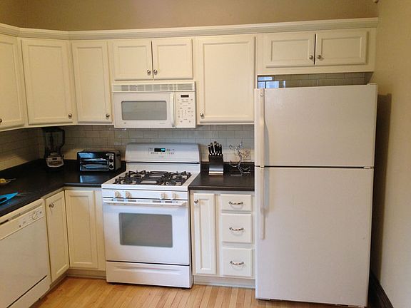 3rd image of 122 N Franklin St #9151823