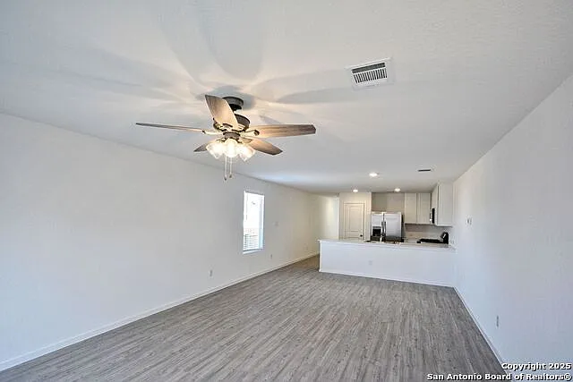 206 Charles Way — Photo 17