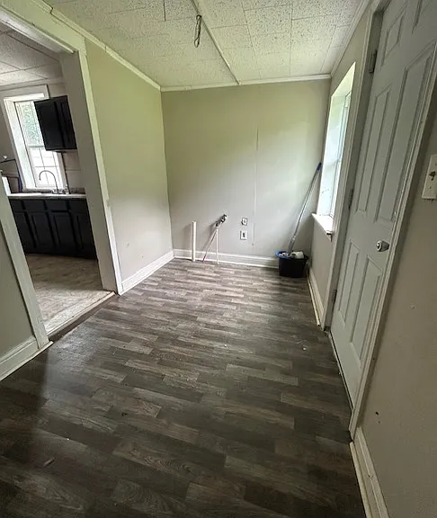 808 N Market St — Photo 3