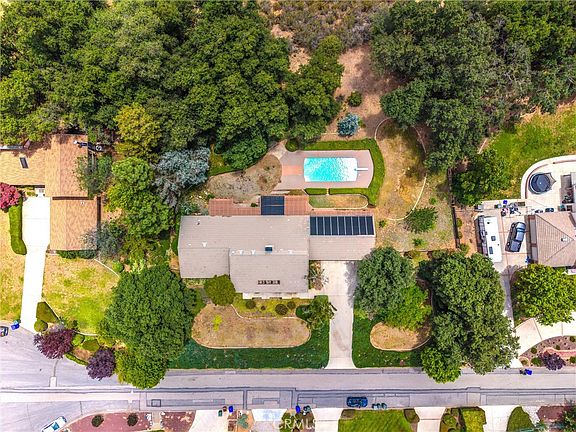 3rd image of 37295 Oakview Rd
