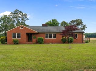 305 W Old Rd, Lillington, NC 27546