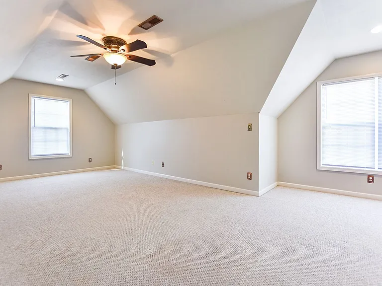 3886 Stella Dr — Photo 22