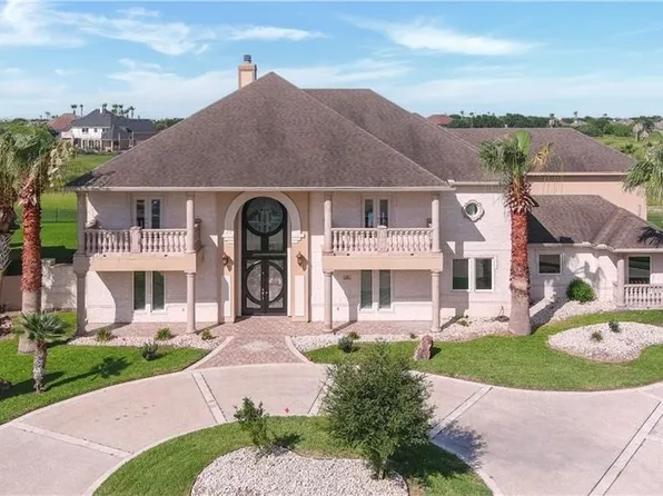 18 E Bar Le Doc Dr, Corpus Christi, TX 78414