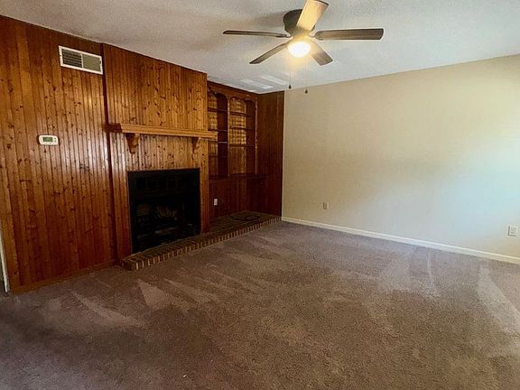 4th image of 220 Abbey Ln