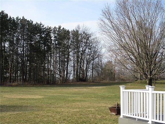 4th image of 12 Lorric Ln