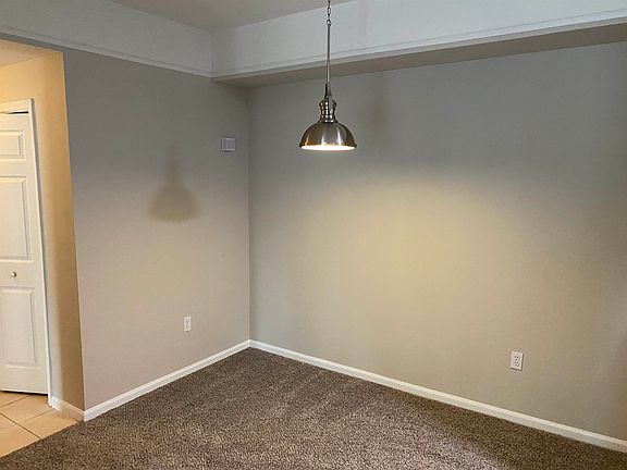 5th image of 2801 Chancellorsville Dr #1412 & 14s2