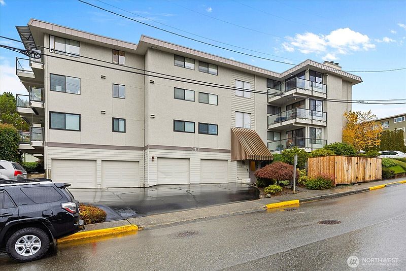 3rd image of 217 Alder Street #101