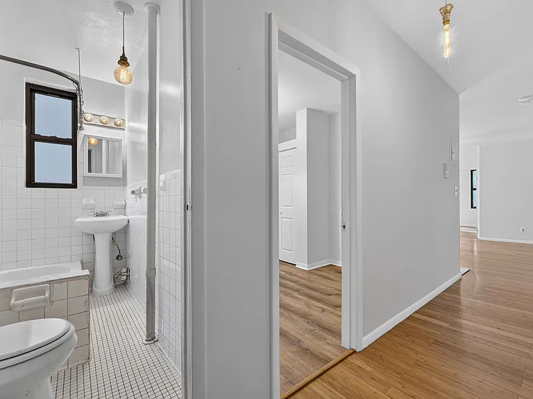 88 Adelphi St #6 — Photo 6