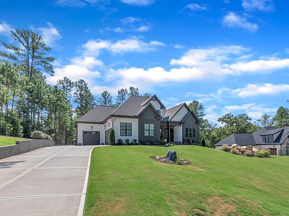 4th image of 1120 Springdale Dr
