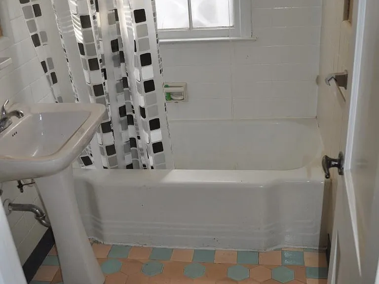 5218 Cedar St — Photo 13