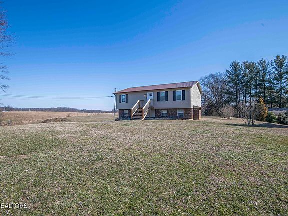 2nd image of 7167 Cedar Hill Rd