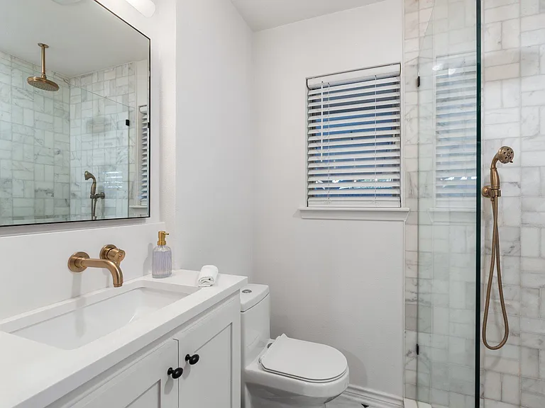 9209 Lindaro Ln — Photo 17