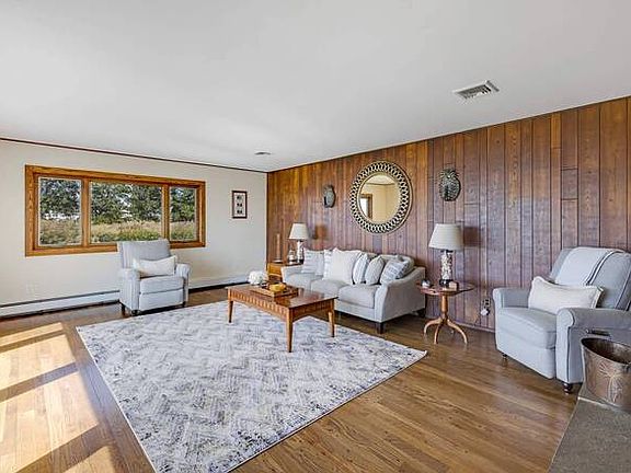 5th image of 146 Ocean Ave