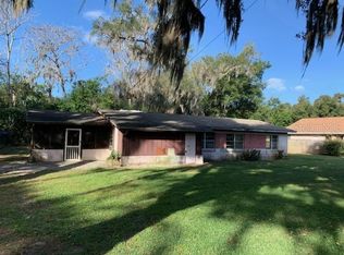 280 2nd St, Geneva, FL 32732