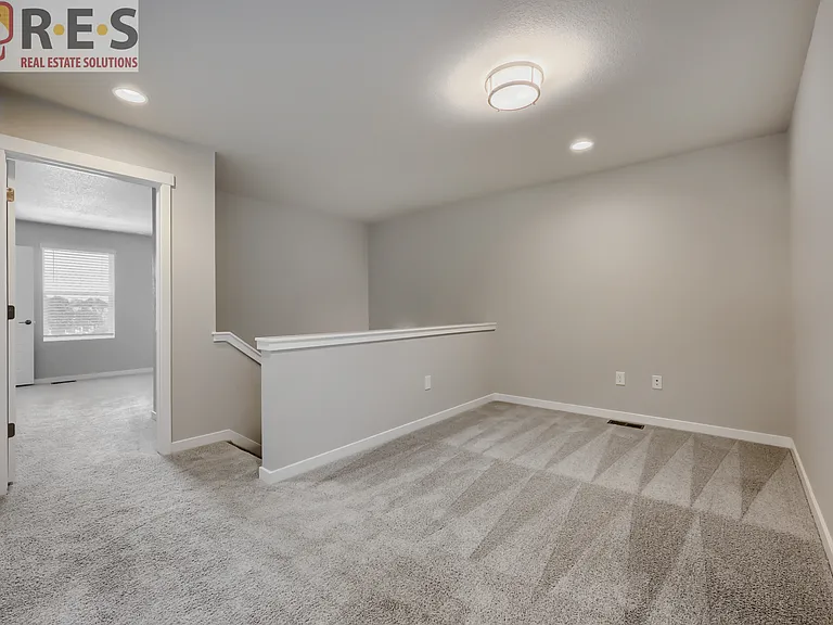 3659 Levy Park Dr — Photo 11
