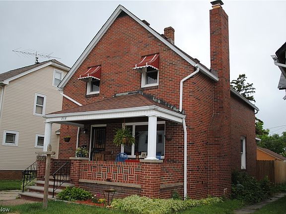 2nd image of 305 Idaho Ave