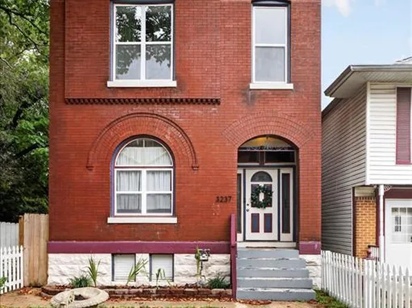 3237 California Ave, Saint Louis, MO 63118