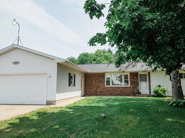 2250 Pray Rd, Charlotte, MI 48813