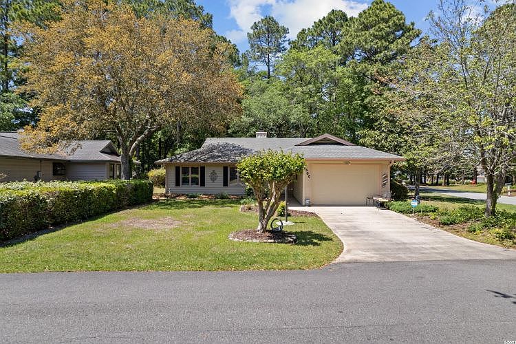 1st image of 500 Fairway Dr W