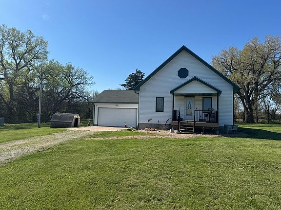 2nd image of 2141 23rd Rd