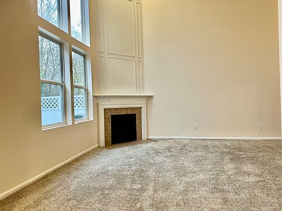 2nd image of 3944 Gardiner Run