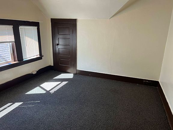 2nd image of 5015 17th Ave NE #5015B