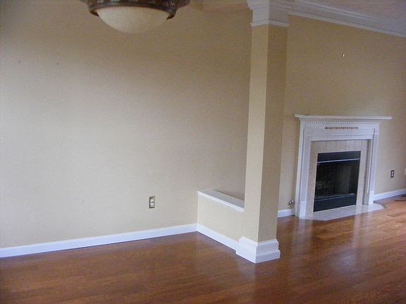 5th image of 2159 Berryhill Cir SE