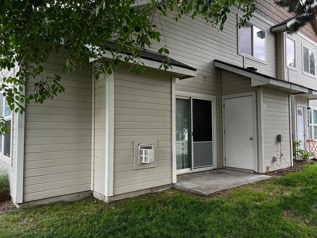 Building Photo - 1186 W Art Ct
