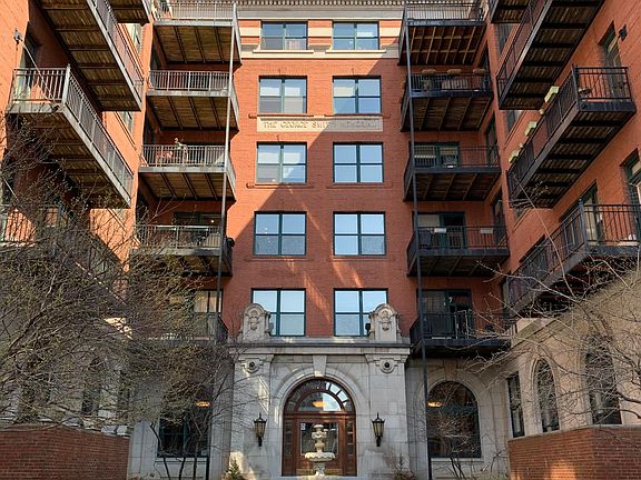 2nd image of 1439 S Michigan Ave APT 507