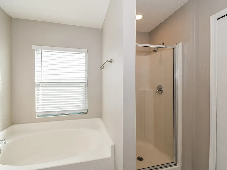 10304 Normanwood Ct — Photo 13