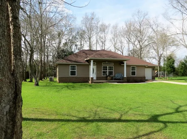 5821 Monroe St, Baker, FL 32531