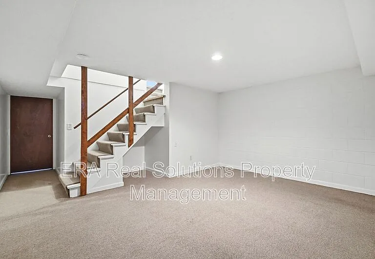 1136 McCarley Dr E — Photo 30