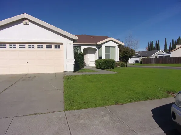 1609 Paseo Flores Dr, Suisun City, CA 94585