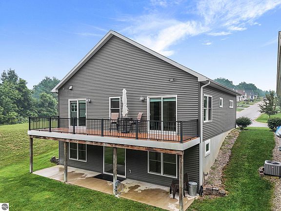 5th image of 4094 Windward Way