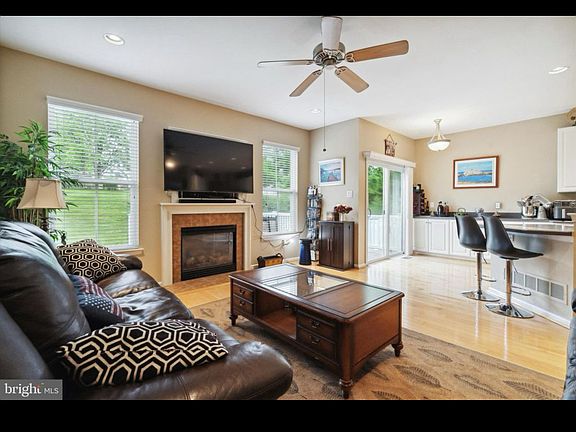 4th image of 207 Coventry Rd