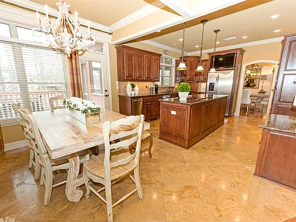 3rd image of 6523 Caribbean Dr W
