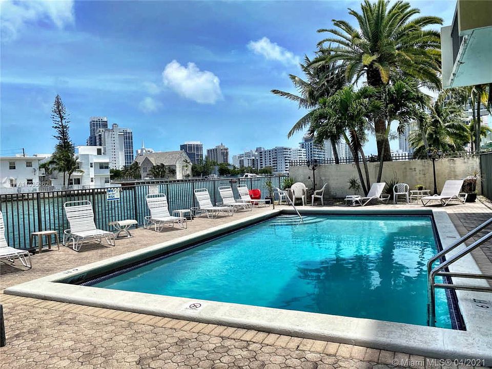 1st image of 6937 Bay Dr APT 302