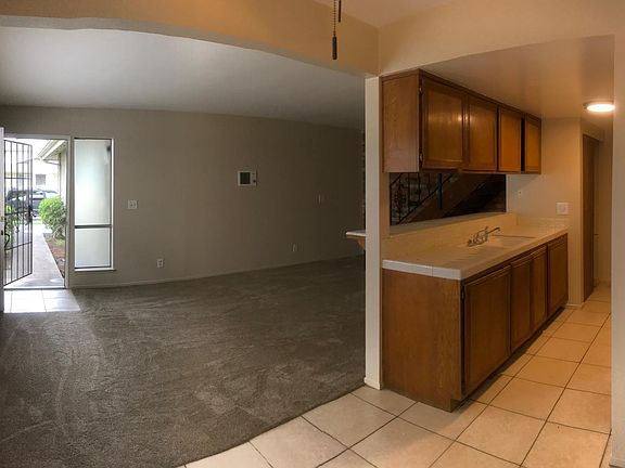 3rd image of 2645 N Anchor Ave