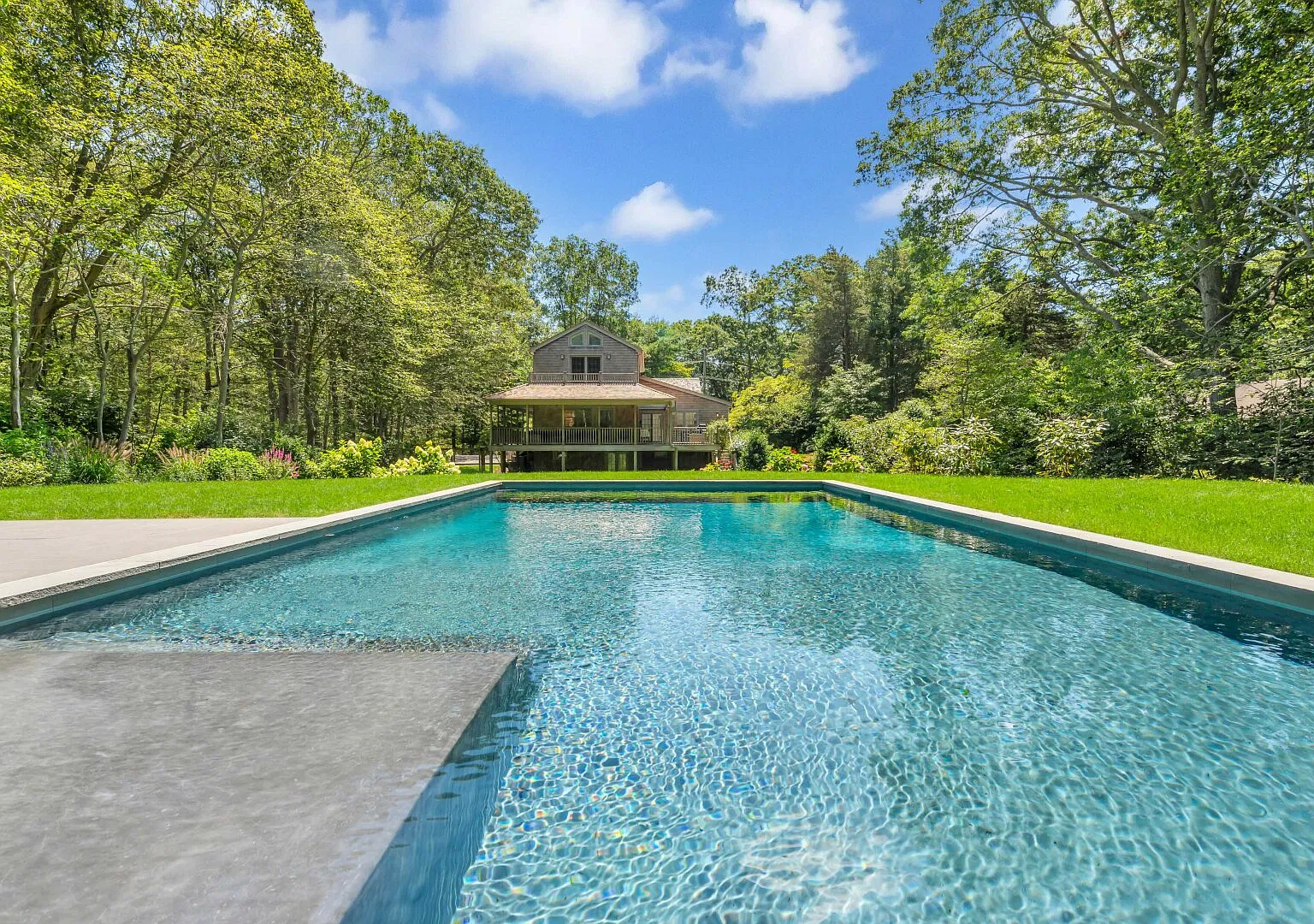 Charming Amagansett Cottage with Pool — Photo 2