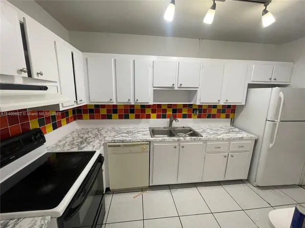 1420 Atlantic Shores Blvd APT 326, Hallandale, FL 33009