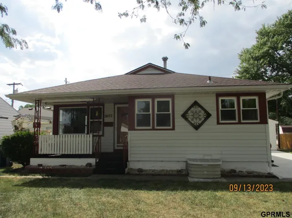 2077 Austin Ln, Fremont, NE 68025