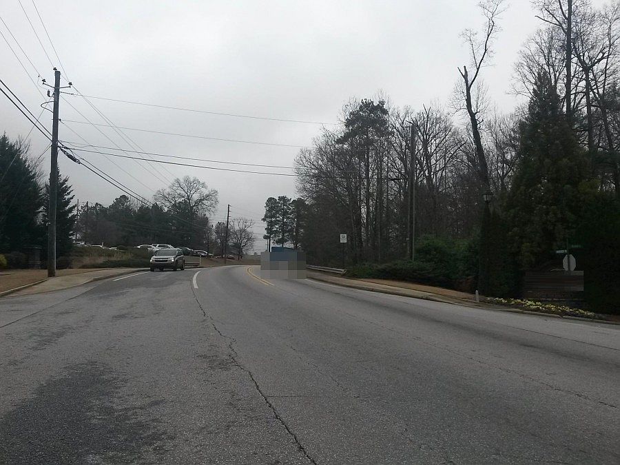 2nd image of 2119 Landsmere Dr SE