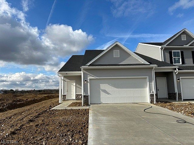 1st image of 431 Honeycrisp Dr NE