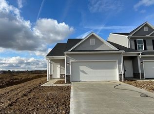 431 Honeycrisp Dr NE, Louisville, OH 44641