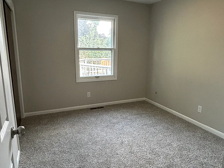 3032 Tulane Dr — Photo 5
